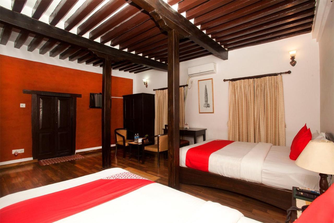 Oyo 738 Hotel Kaze Darbar Катманду Экстерьер фото